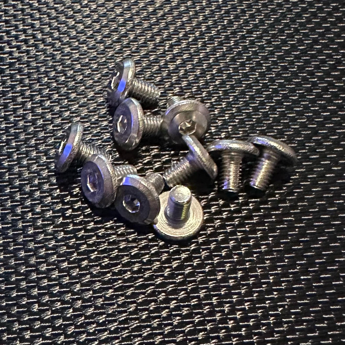 M3 FLAT HEX HEAD SCREW (10)