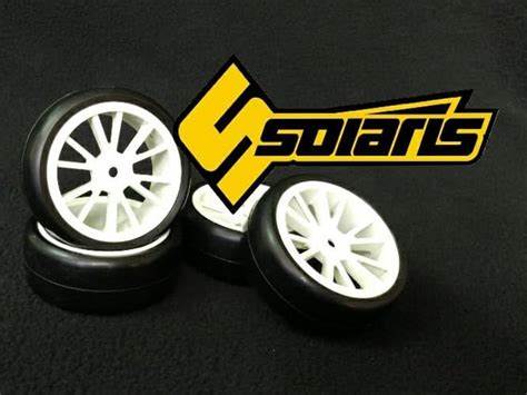 SOLARIS TCR TYRE SET