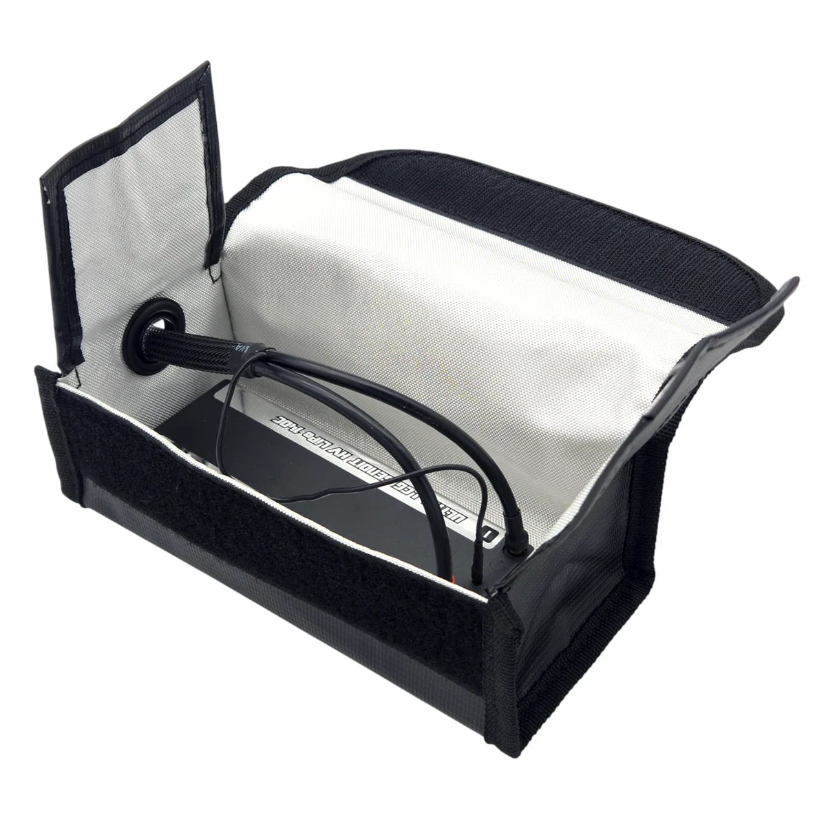 IN8-50001
INOV8 LIPO SAFE BAG WITH CHARGE LEAD PORT