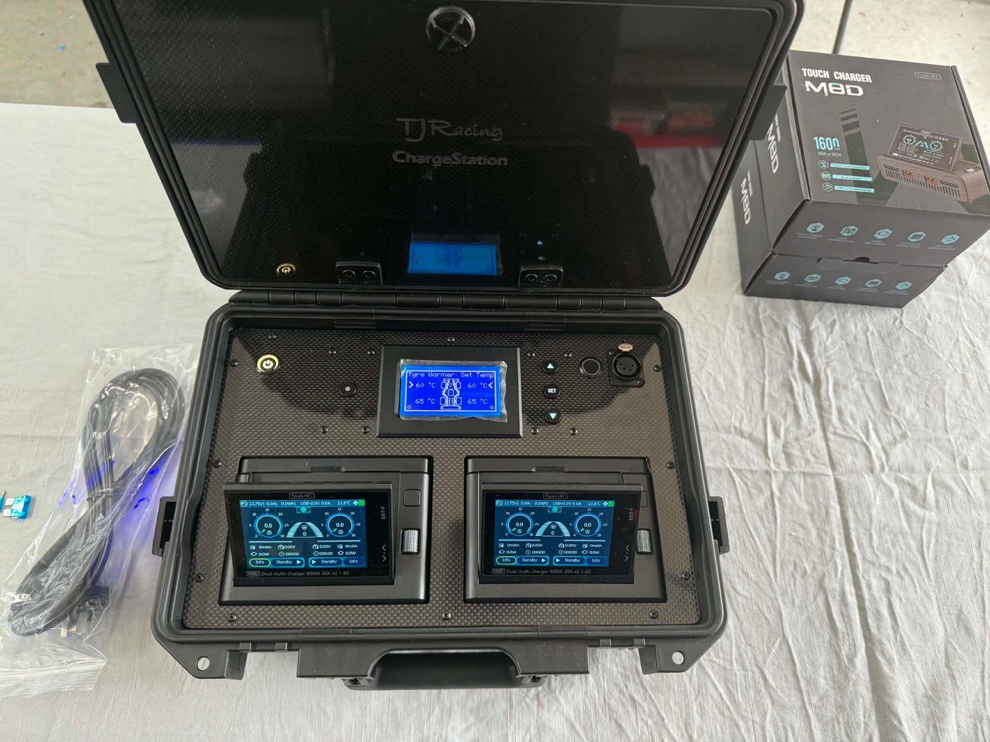 Power Supply • Dual Chargers • Tyre Warmers • Carry Case